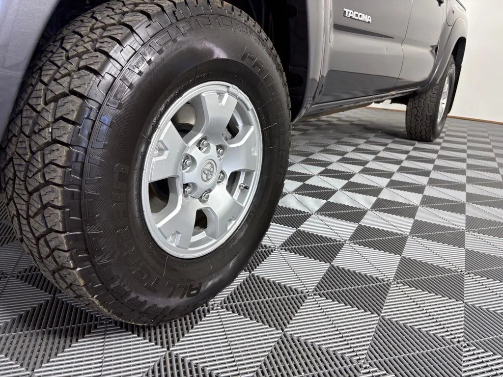 Used 2011 Gray Toyota Base image 13