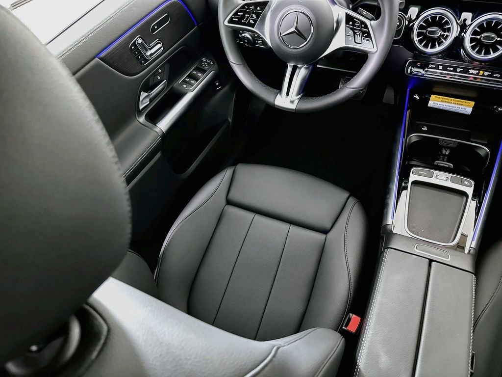 New 2026 Night Black Mercedes-Benz GLA 250 image 21