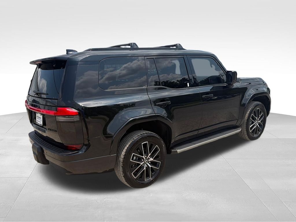 Used 2024 Black Lexus 550 Premium+ image 5