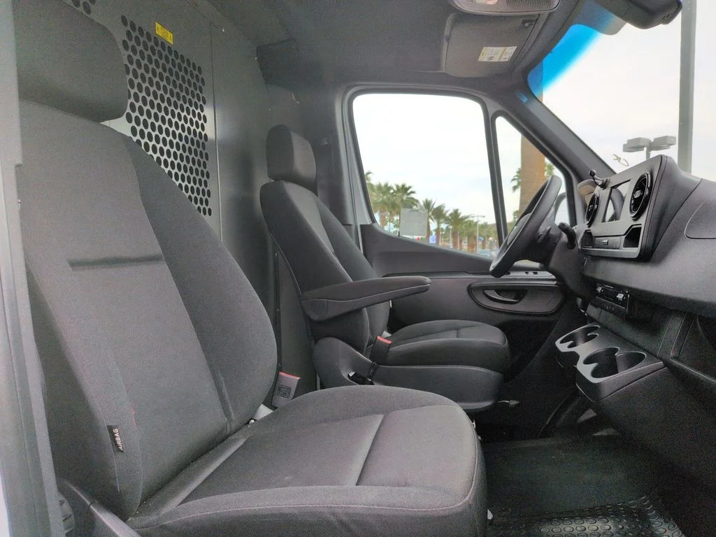 Used 2023 White Mercedes-Benz Cargo 144 WB image 17