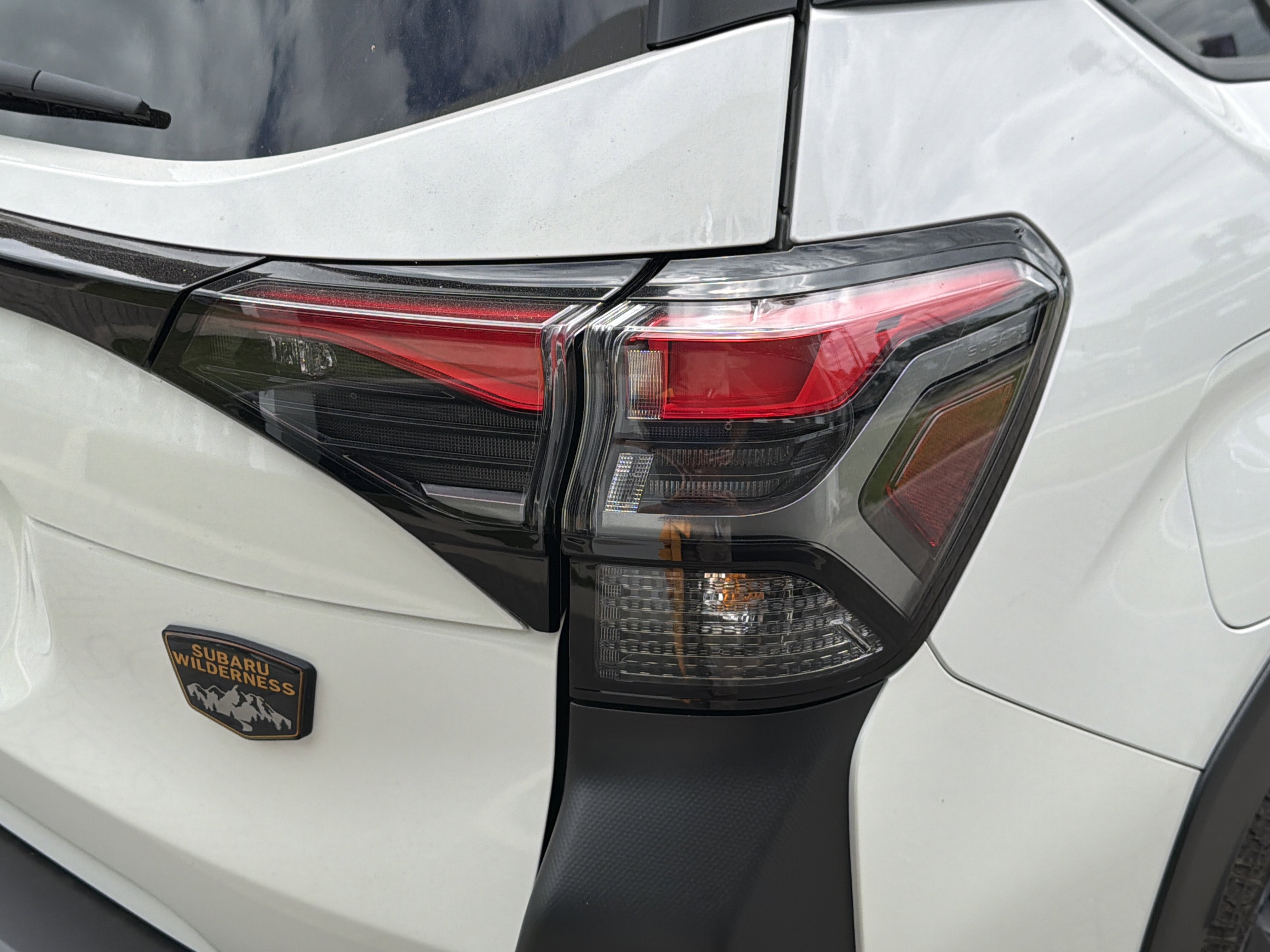 New 2026 CRYSTAL WHITE PEARL Subaru Wilderness image 9