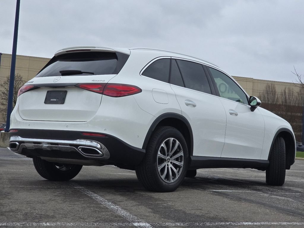 Certified Used 2026 Polar White Mercedes-Benz GLC 300 image 18