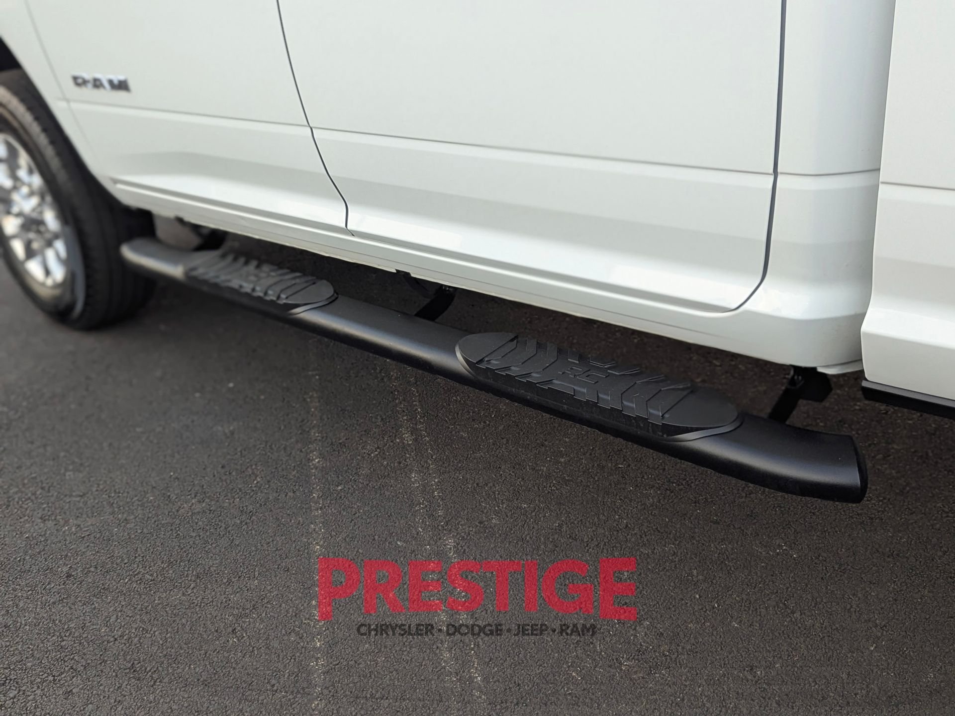 Used 2024 White Ram Laramie image 15