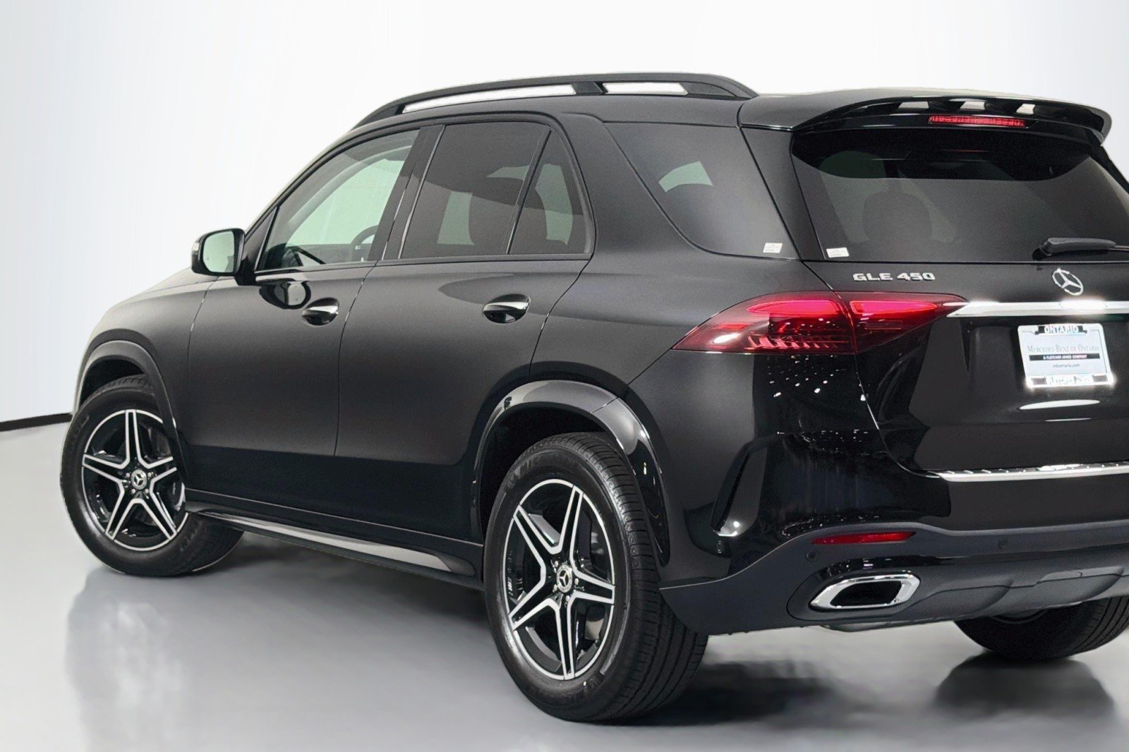New 2026 Obsidian Black Metallic Mercedes-Benz GLE 450 4MATIC® SUV image 14