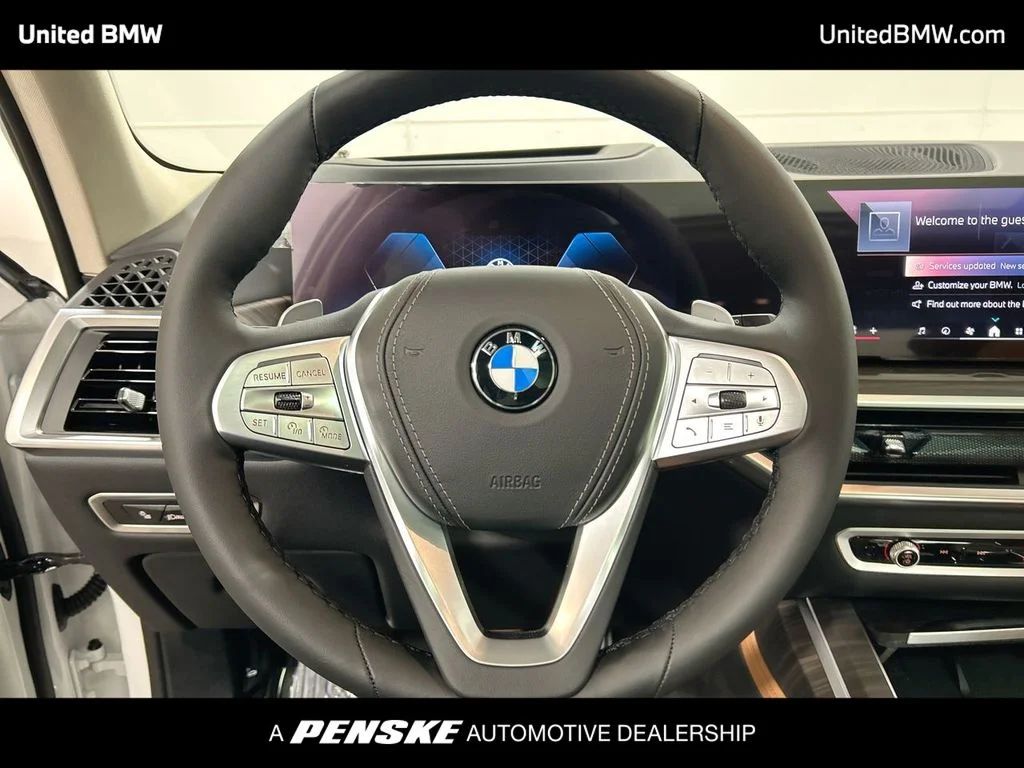 Used 2026 Mineral White Metallic BMW xDrive40i image 14