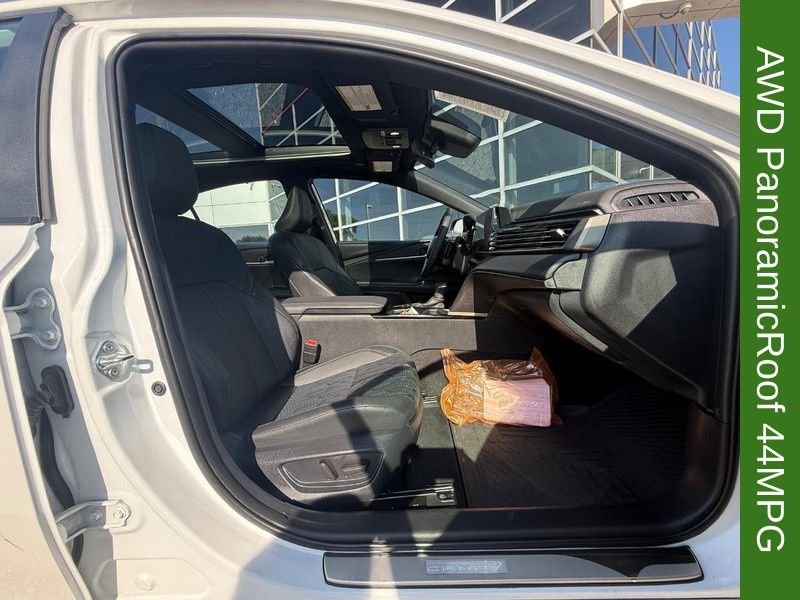 Certified Used 2025 Pearl Toyota XSE image 10