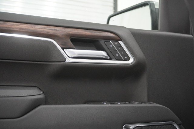 2026 GMC Sierra 1500 SLT - Photo 19