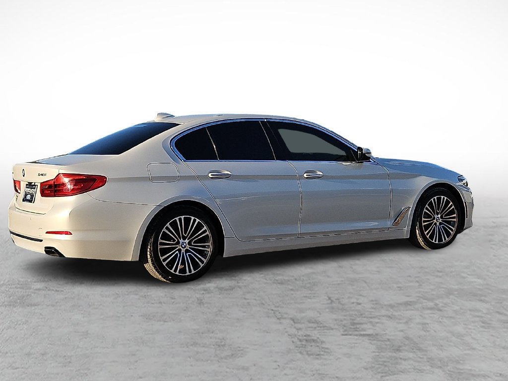 Used 2018 White BMW 540i xDrive image 11