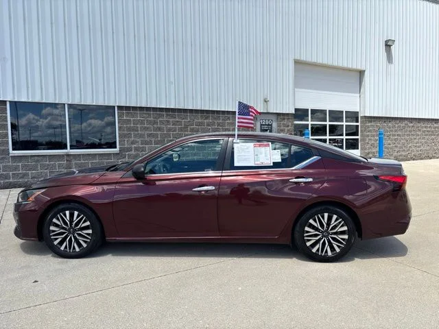 Used 2024 Garnet Pearl Nissan 2.5 SV image 10
