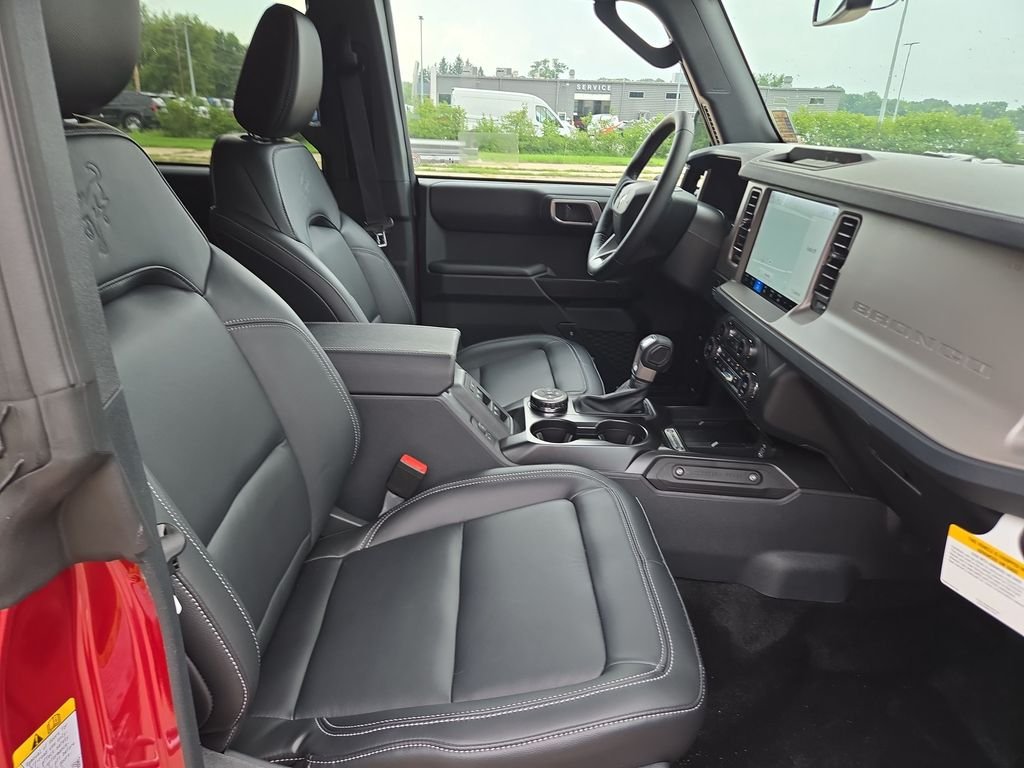 New 2026 Ruby Red Metallic Tinted Clearcoat Ford Outer Banks® image 18