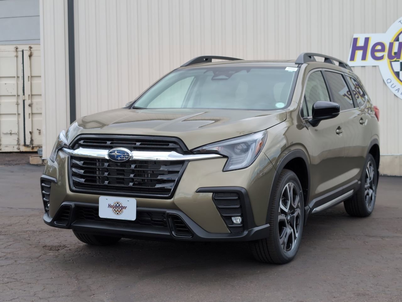 New 2026 AUTUMN GREEN METALLIC Subaru Limited 7-Passenger image 3