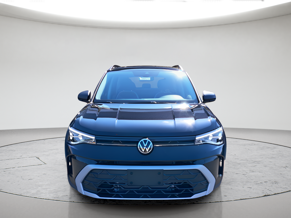 New 2025 Black Volkswagen 1.5T S image 3