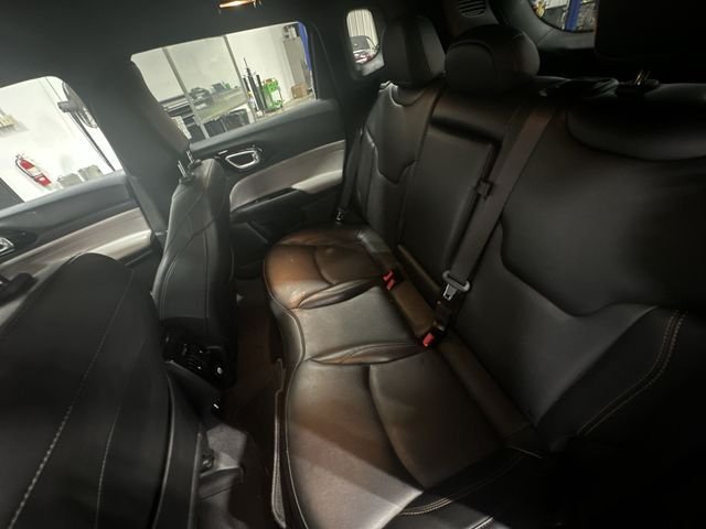 Used 2023 Gray Jeep Limited image 31