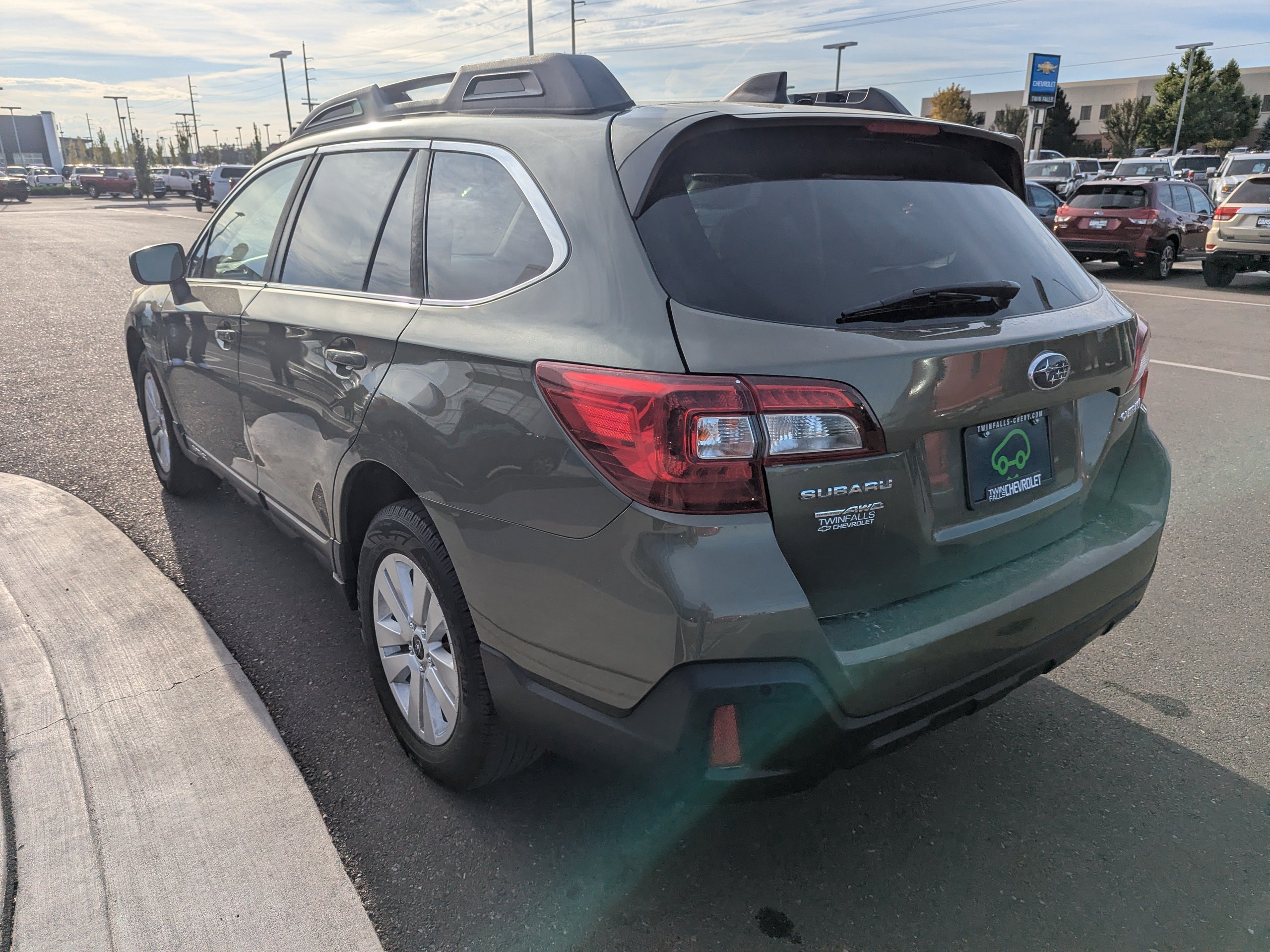 2018 Subaru Outback Premium - Photo 28