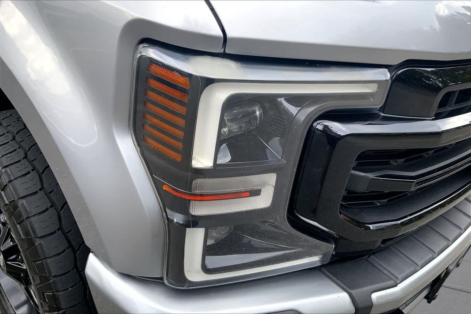 Used 2020 Iconic Silver Ford LARIAT image 26