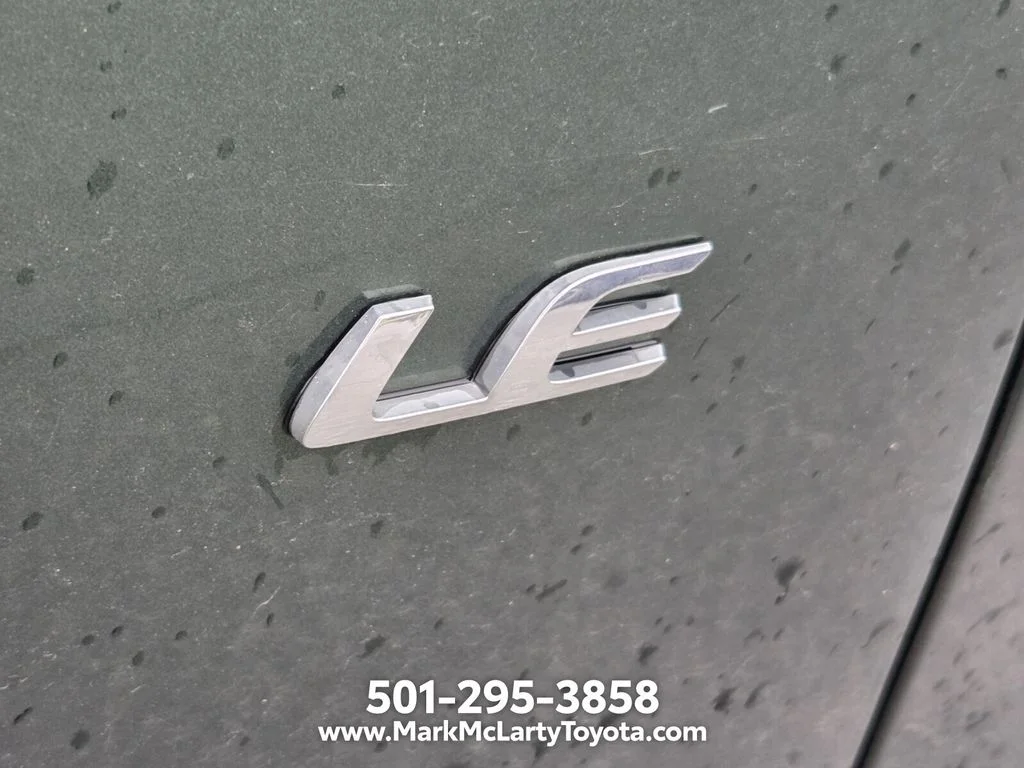 Used 2022  Toyota LE image 10