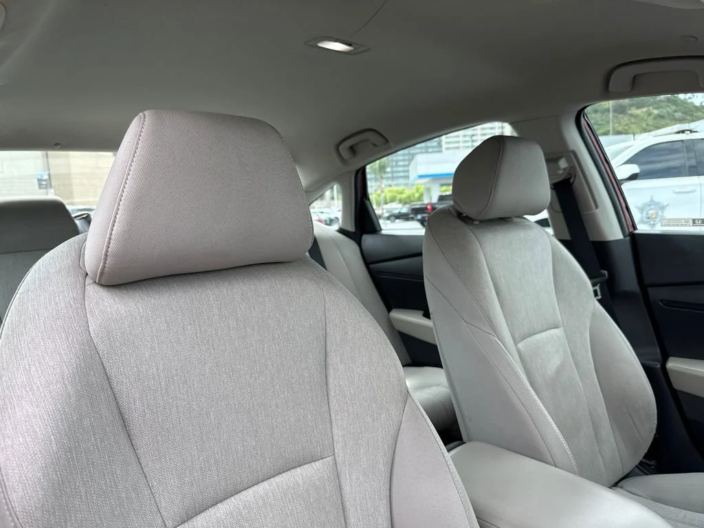 Used 2023 Red Honda LX image 13