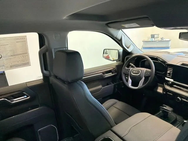 2026 GMC Sierra 1500 SLT - Photo 26