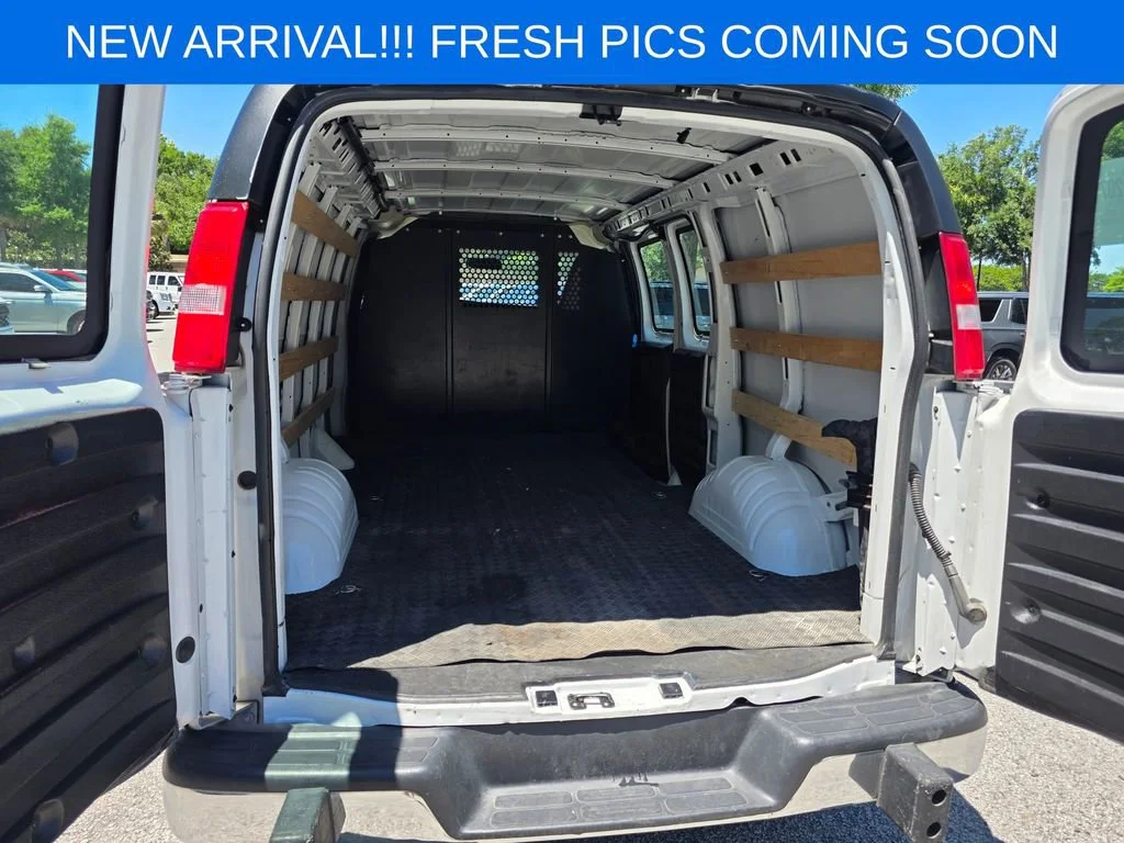 Used 2024 Summit White Chevrolet WT image 12