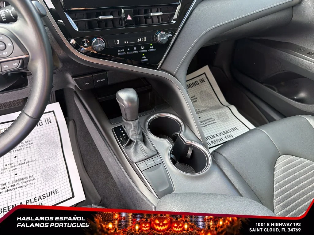 Used 2024  Toyota SE image 20