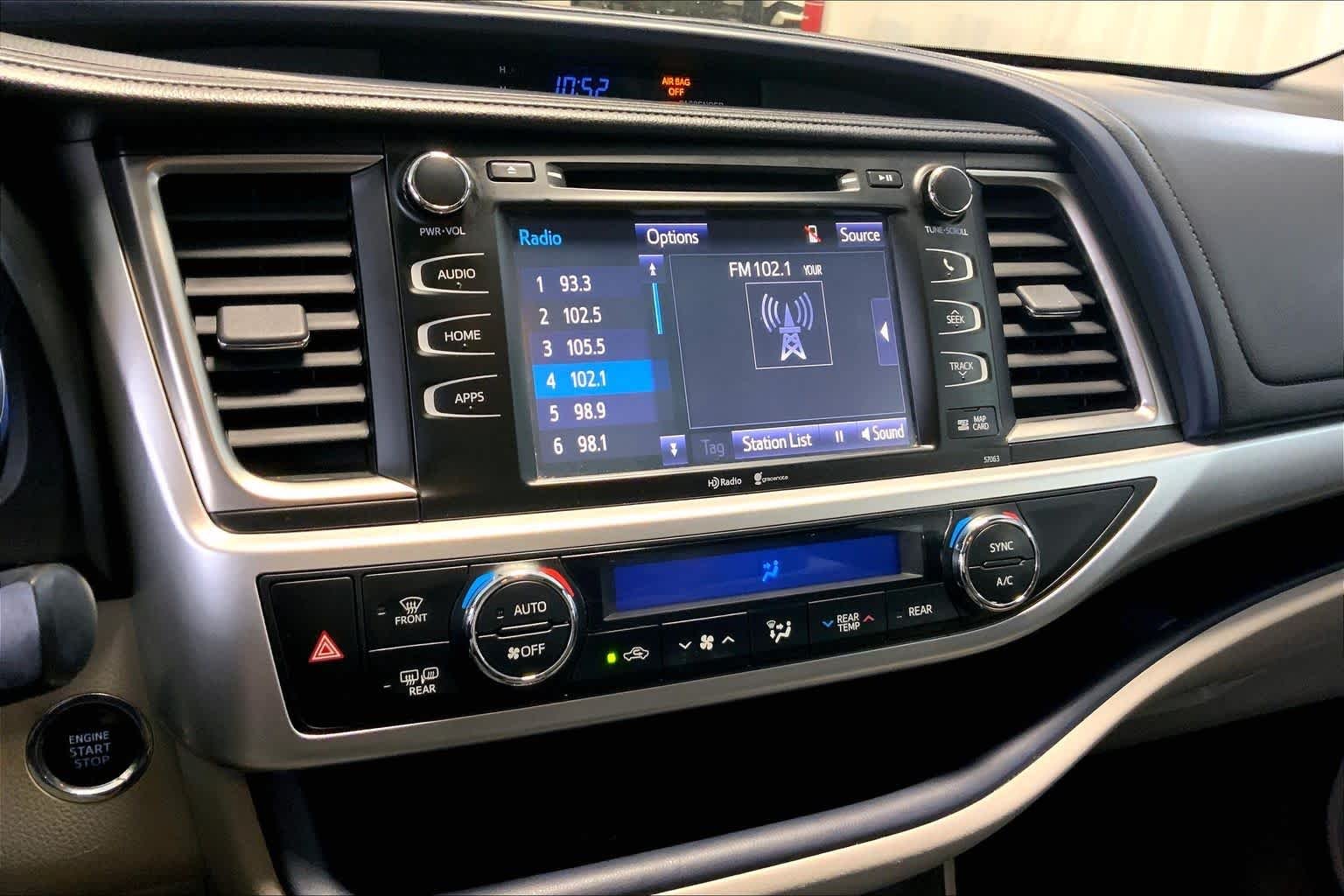 Used 2015 Shoreline Blue Pearl Toyota XLE image 35