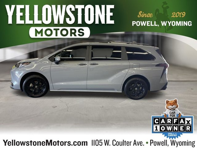 2025 Toyota Sienna Woodland Edition