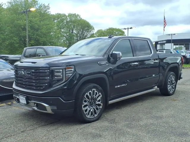 Used 2023 Onyx Black GMC Denali Ultimate image 3