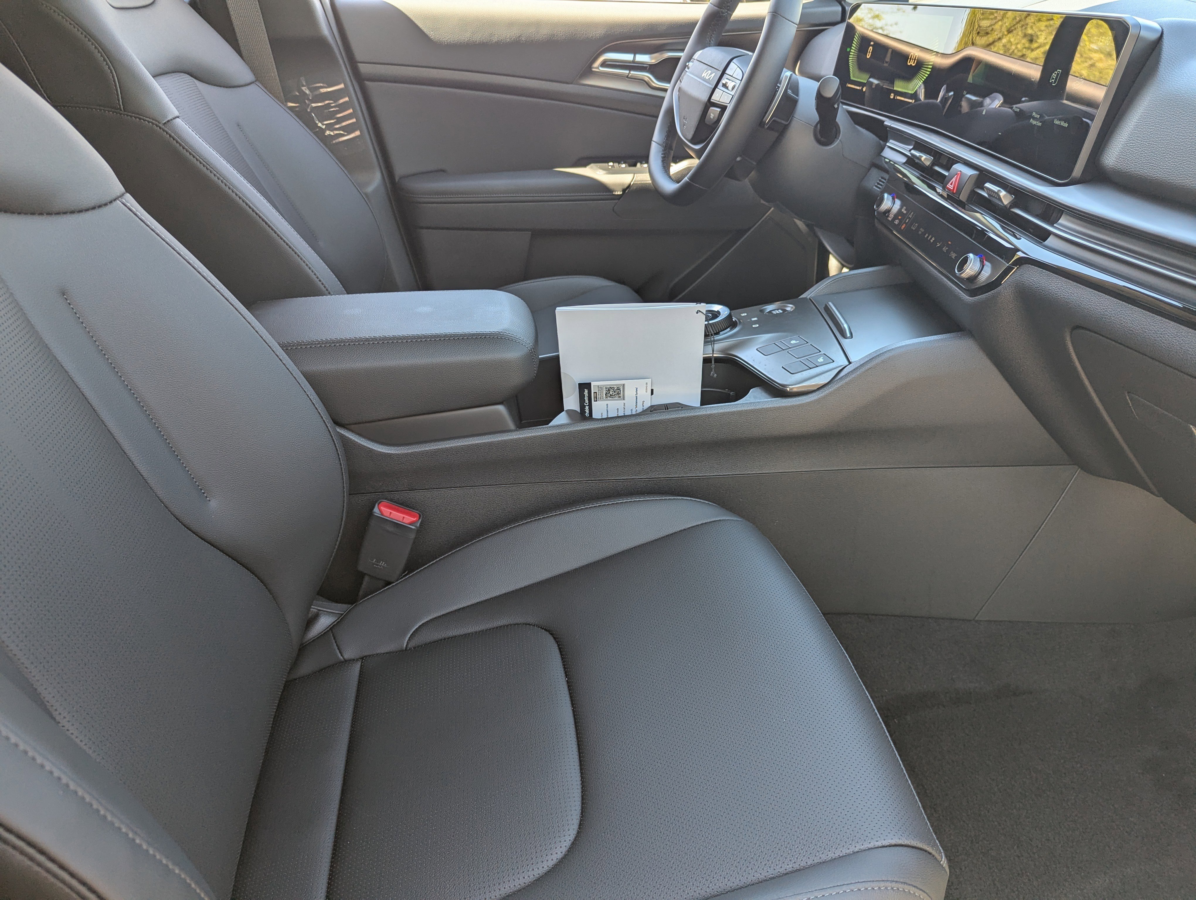 New 2026 Fusion Black Kia EX image 9