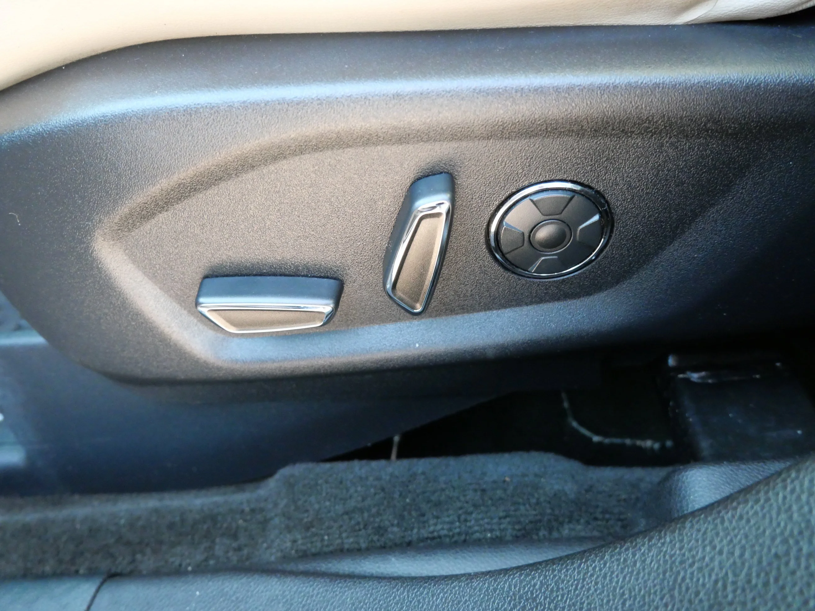 Certified Used 2017 Ingot Silver Ford Platinum image 19