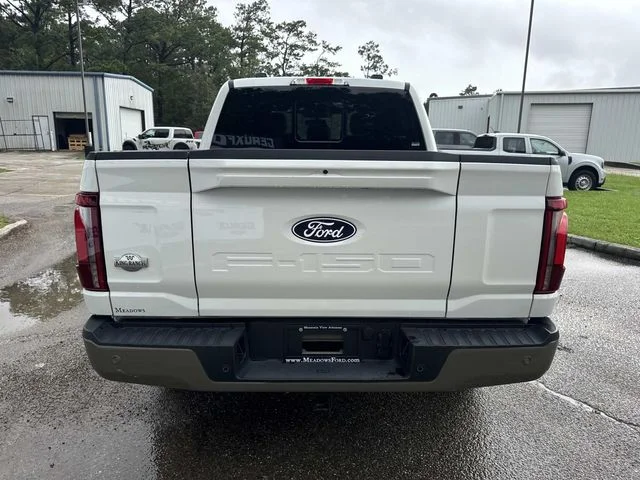 Used 2025 Star White Ford King Ranch image 17