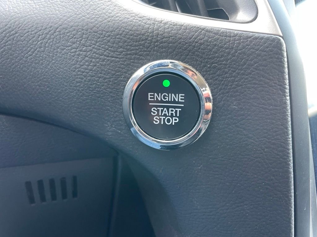 Used 2024 White Ford SEL image 36