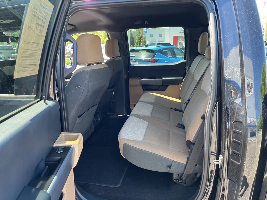 Used 2023 Black Ford XLT image 31