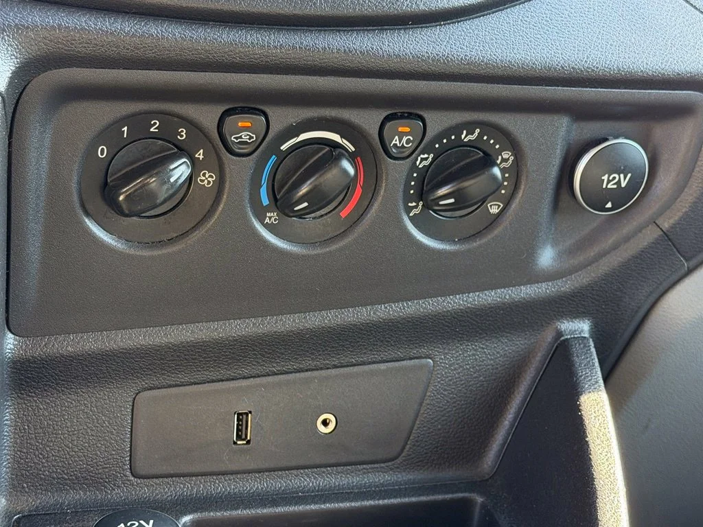 Used 2015 Red Ford Base image 12