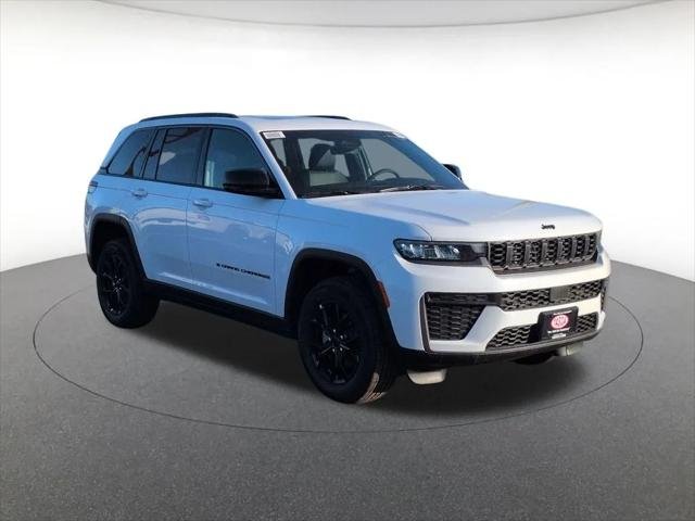 New 2026 Bright White Clear-Coat Exterior Paint Jeep Altitude image 1