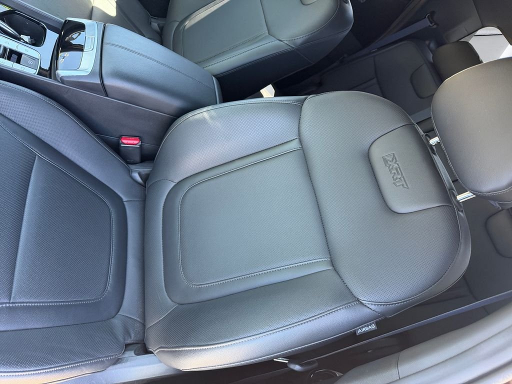 Used 2025 Black Hyundai XRT image 8