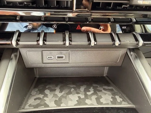2026 GMC Canyon AT4 - Photo 26