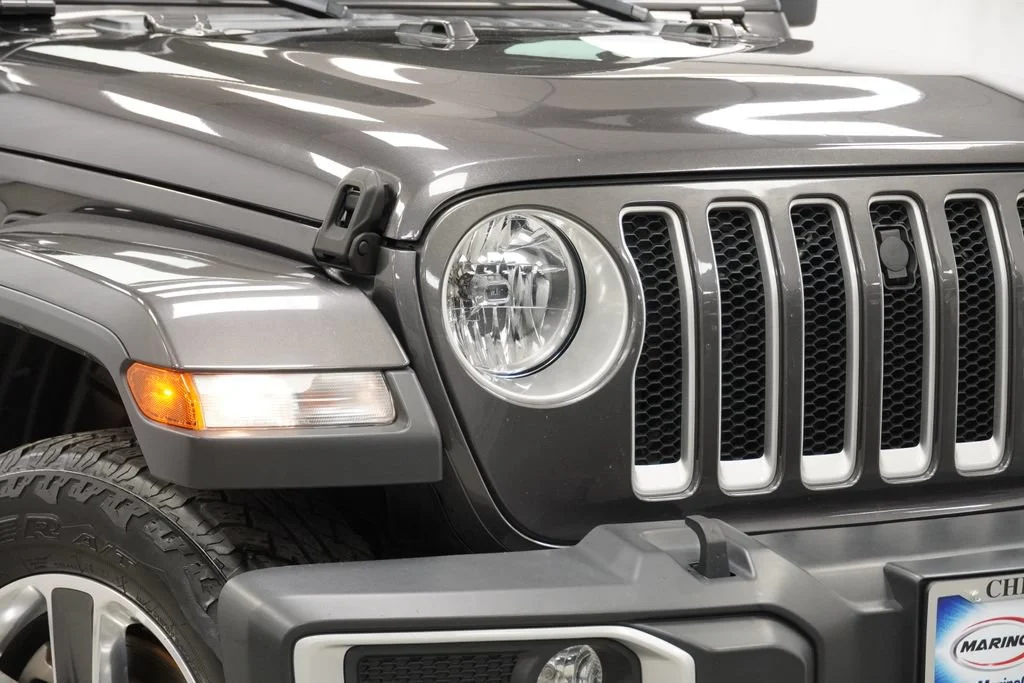 Used 2020 Gray Jeep Sahara 4x4 image 34