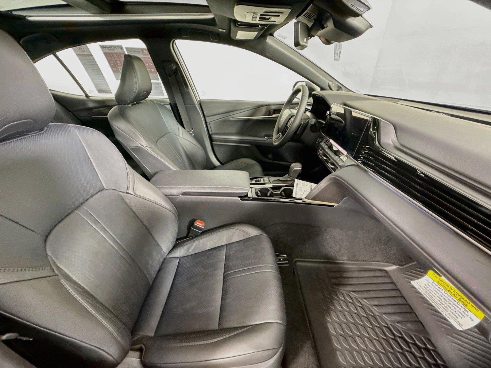 New 2026 Ocean Gem w/Midnight Black Metallic Roof Toyota XSE image 43
