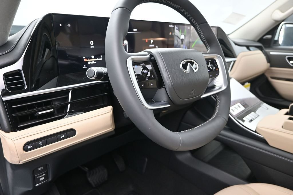 New 2026 RADIANT WHITE INFINITI Pure 2WD image 12