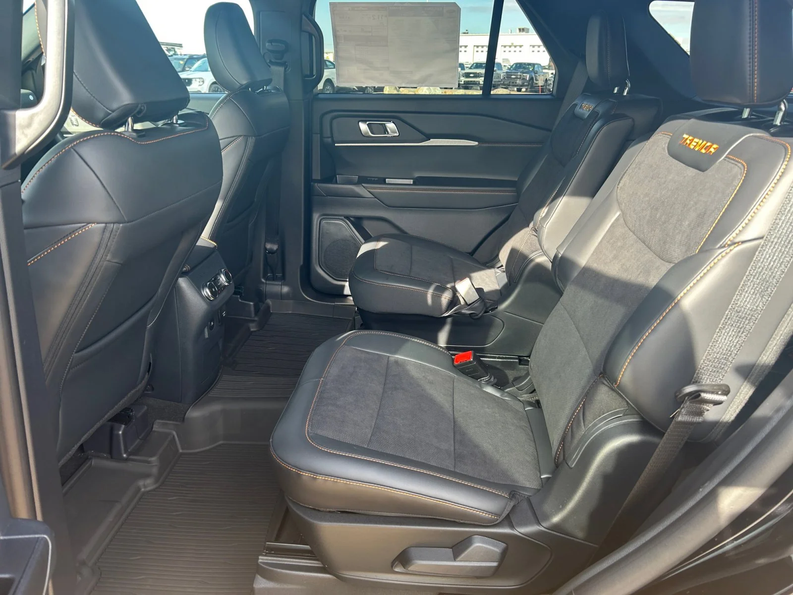 New 2026 Agate Black Metallic Ford Tremor image 18