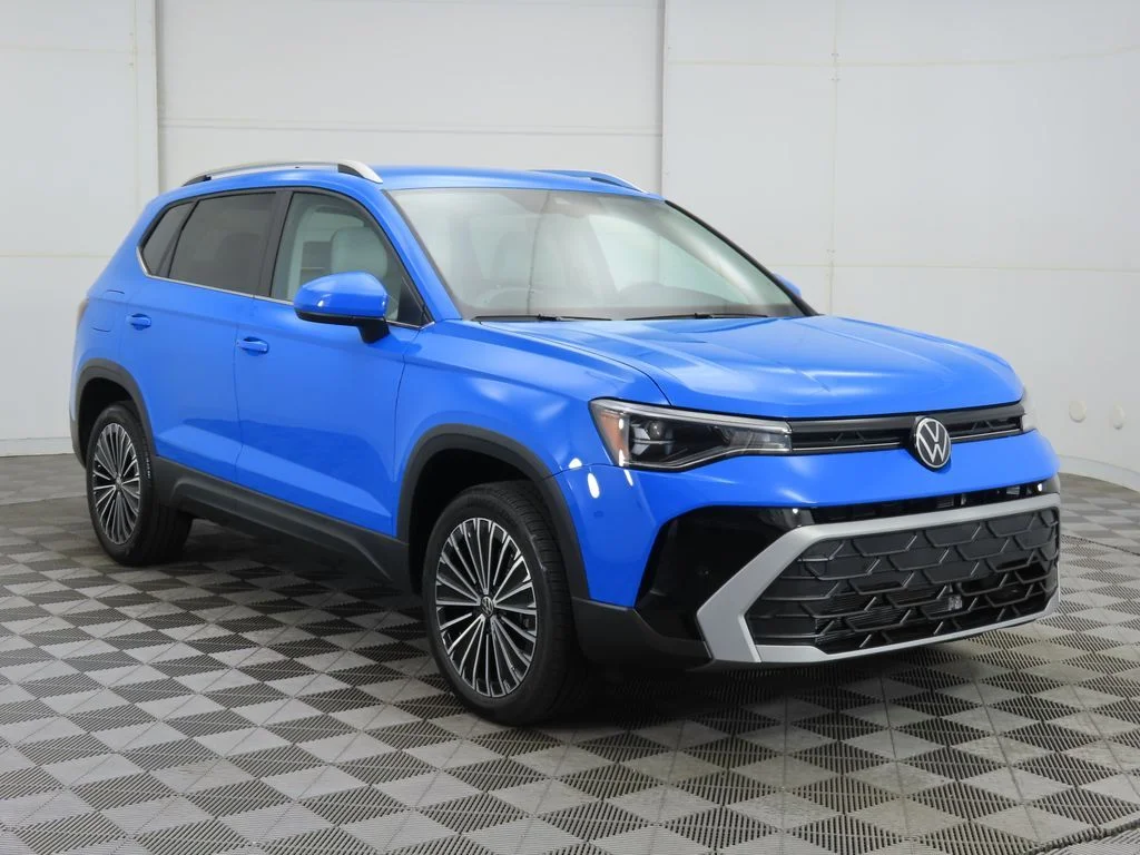 New 2026 Blue Volkswagen 1.5T SE image 3