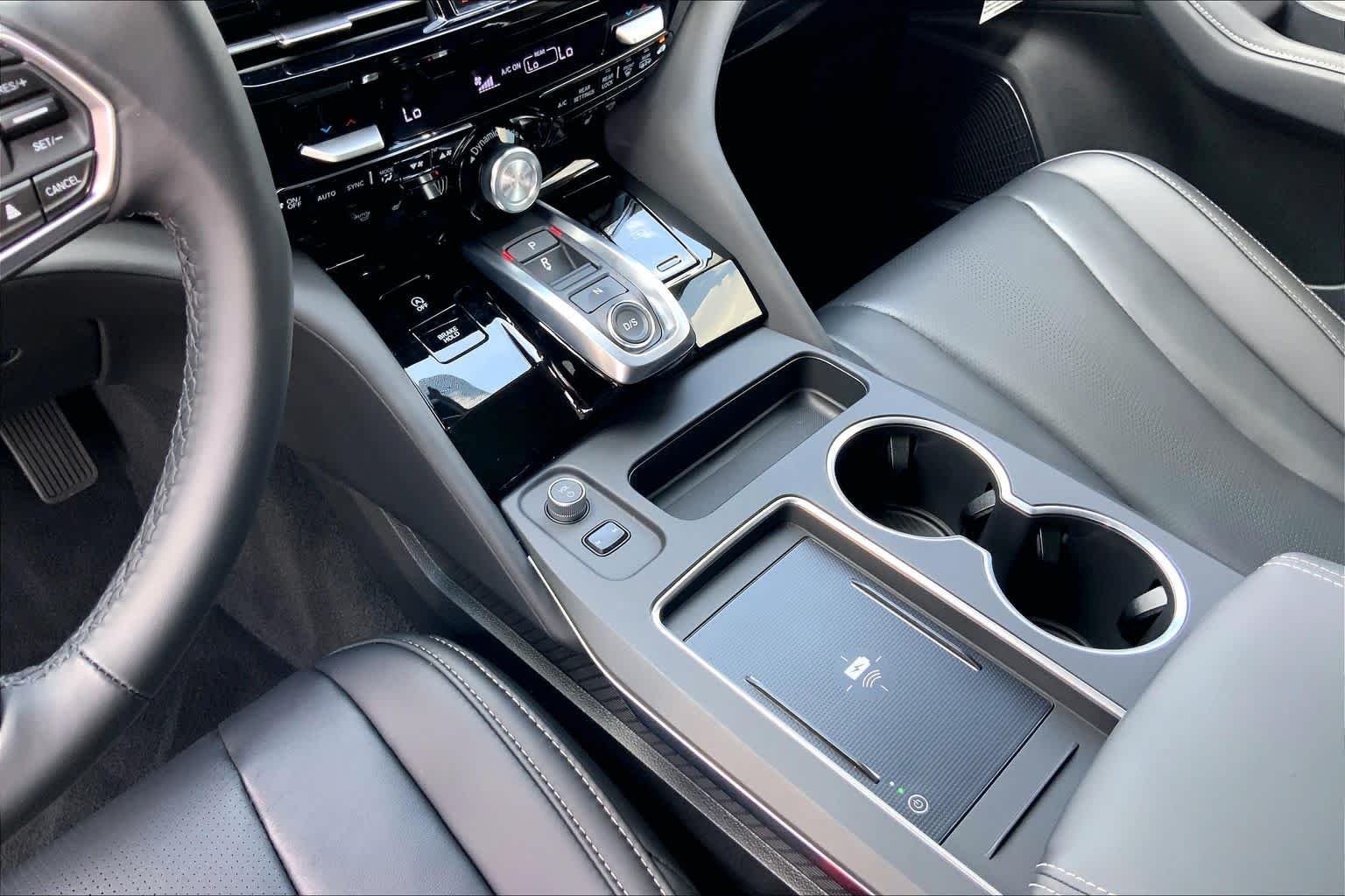 Used 2026 Platinum White Pearl Acura w/Technology Package image 15