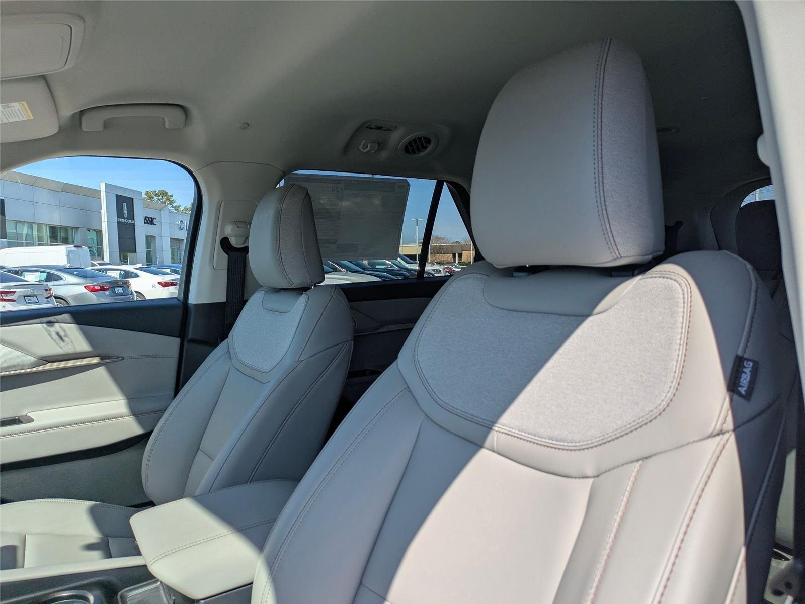 New 2026 Space White Metallic Ford Active image 14