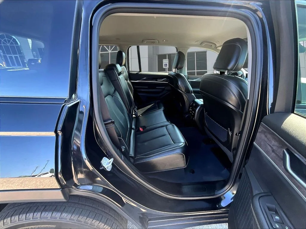 Used 2023 Black Jeep Limited image 24