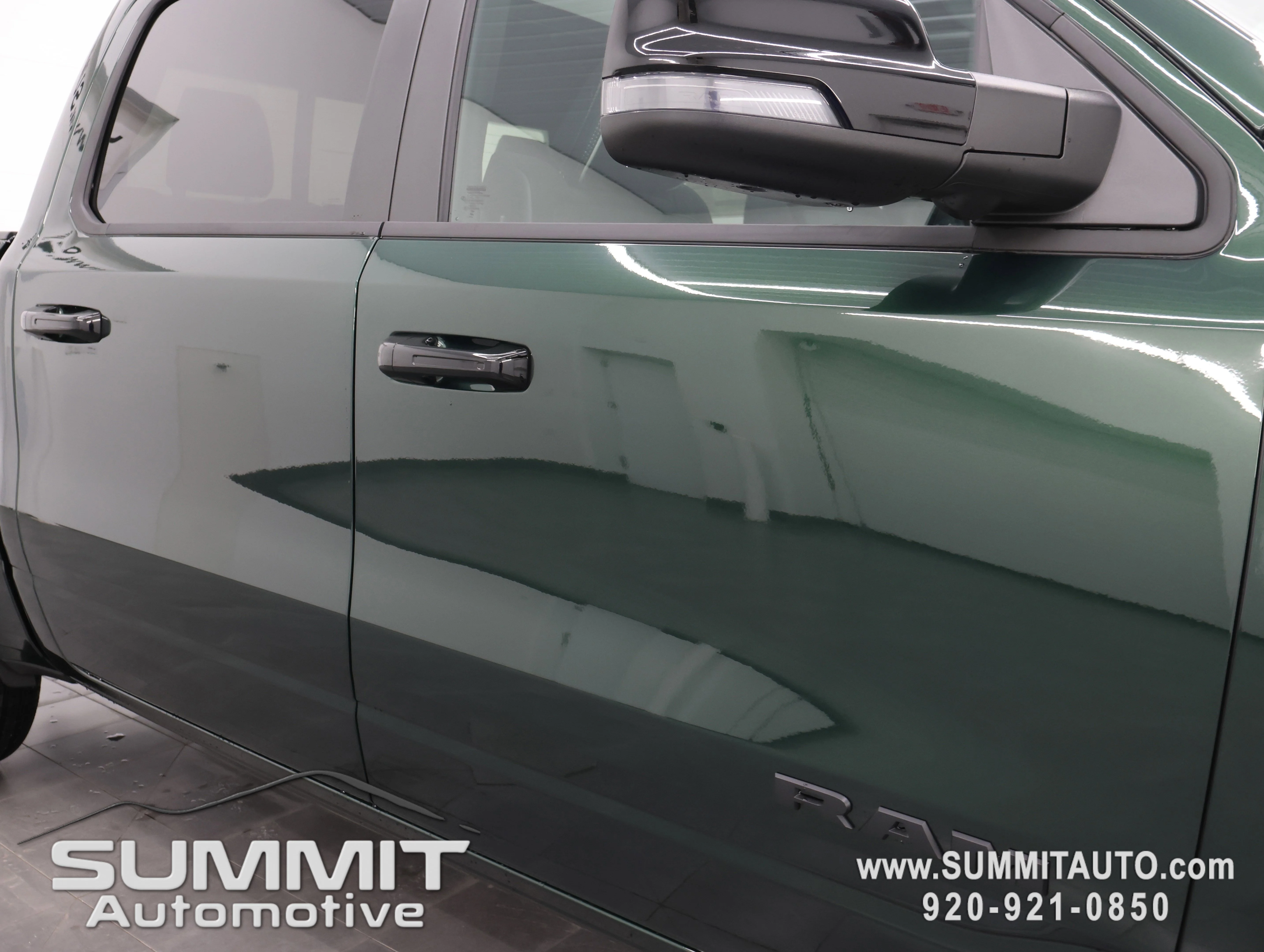 New 2026 Serrano-Green Metallic Exterior Paint RAM Laramie image 28