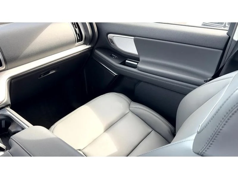 New 2026 Agate Black Metallic Ford Active image 19