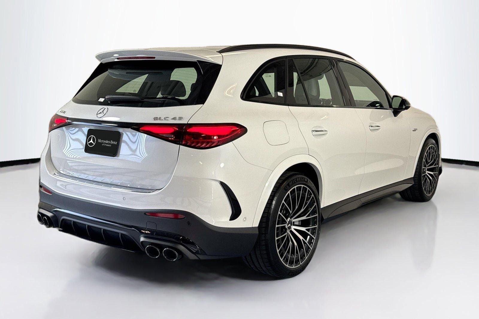 New 2026 Manufaktur Moonlight White Metallic Mercedes-Benz AMG® GLC 43 image 5