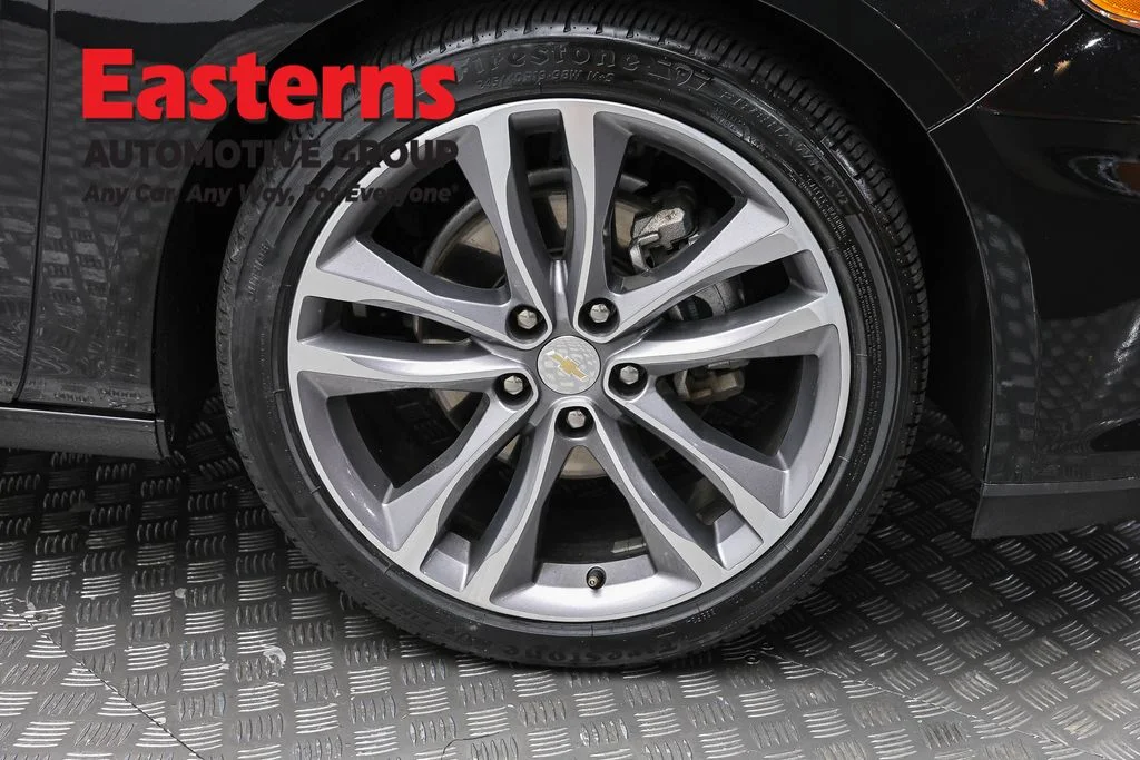 Used 2024 Black Chevrolet LT image 33