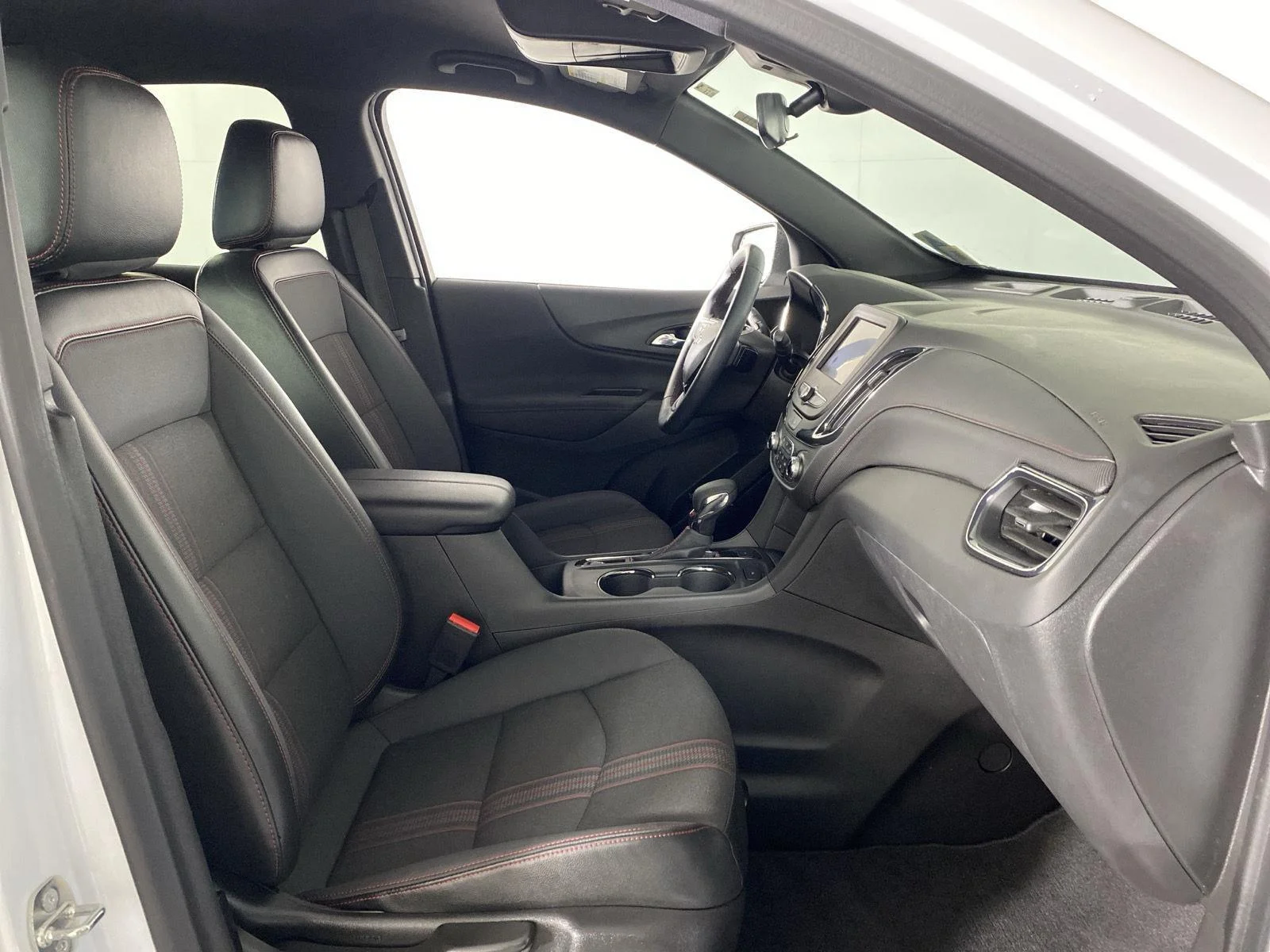 Used 2023 Summit White Chevrolet RS image 27