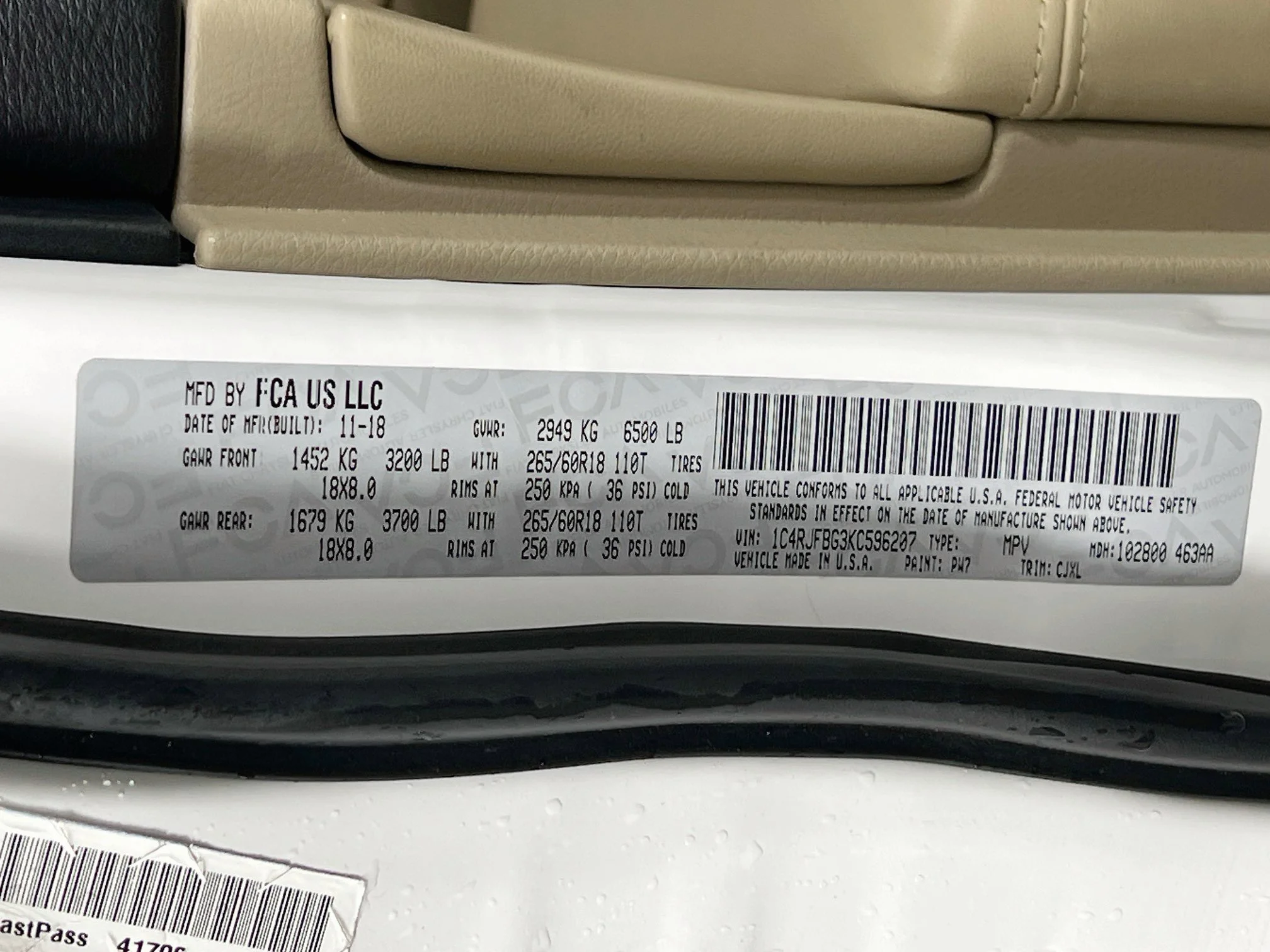 Used 2019 Bright White Clearcoat Jeep LIMITED image 10